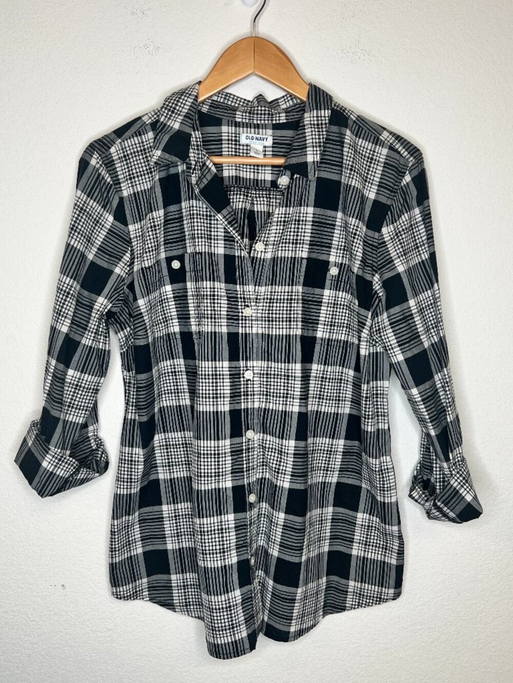 Old Navy Women's Button Down Collared Blouse Black White Large